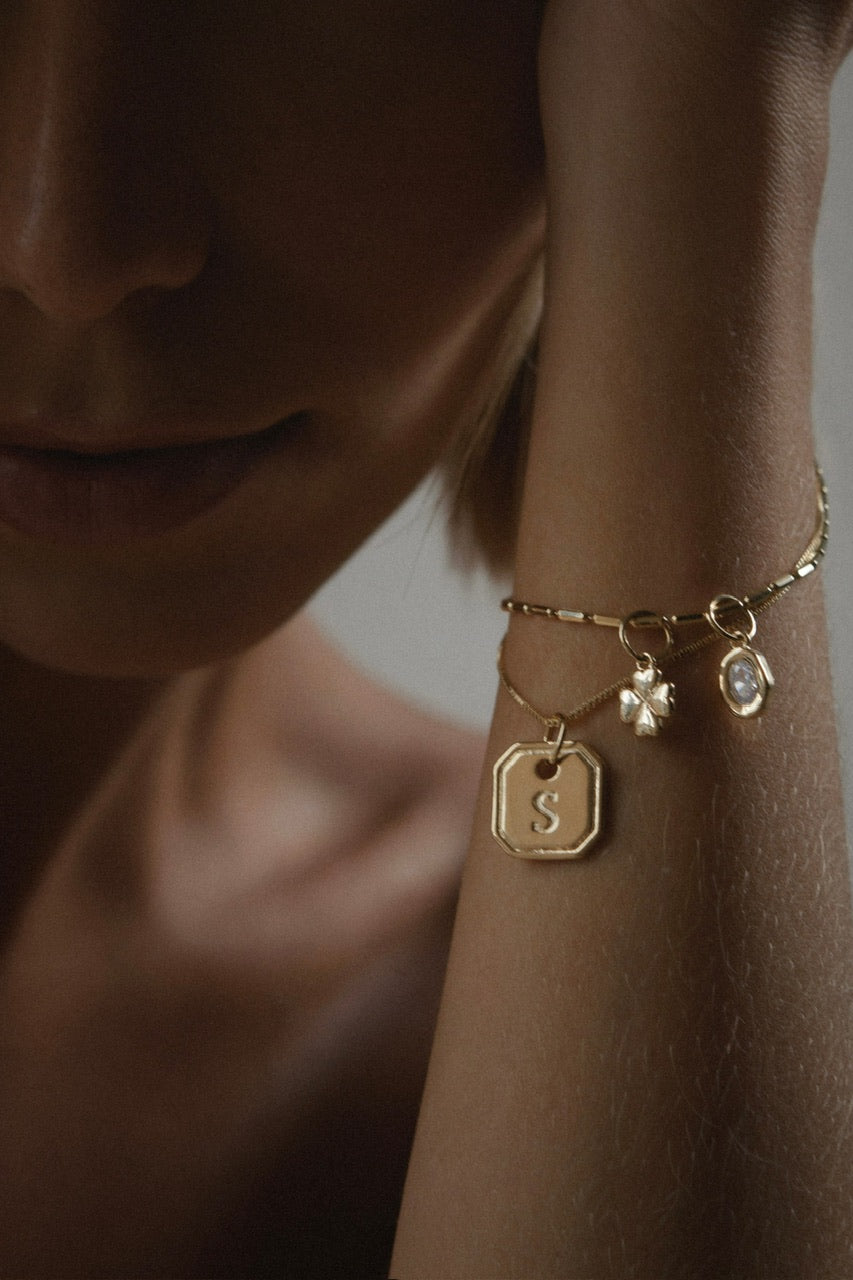 PULSEIRA CARMEN